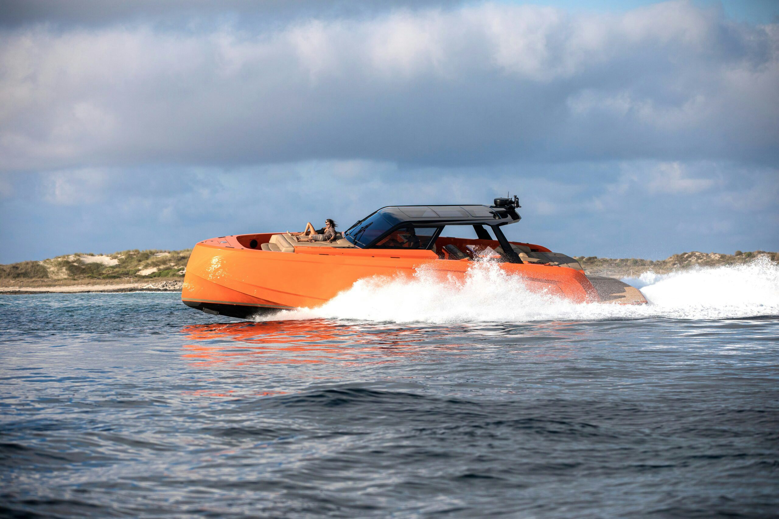 vanquish yacht orange custom version